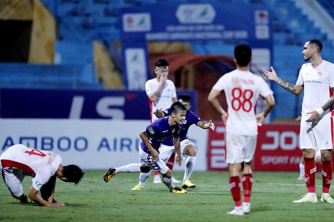 Liên đoàn bóng đá châu Á ấn tượng với cú vô lê của Quang Hải ở chung kết cúp quốc gia